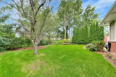 1914 N Burke Drive, Arlington Heights, IL 60004 - Photo 48