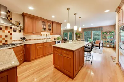 1914 N Burke Drive, Arlington Heights, IL 60004 - Photo 8