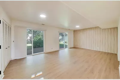 2 Oakmont Court, Streamwood, IL 60107 - Photo 20