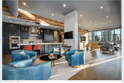 333 W Hubbard Street #701, Chicago, IL 60654 - Photo 2