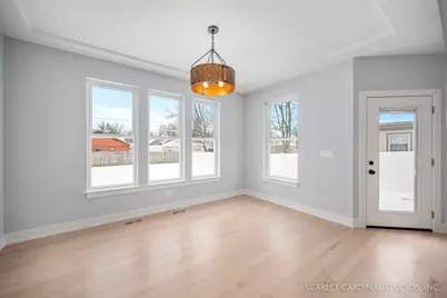 100 E Adams Avenue, Villa Park, IL 60181 - Photo 10