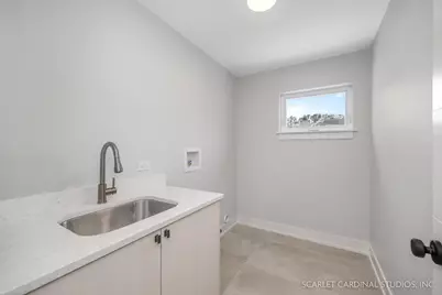 100 E Adams Avenue, Villa Park, IL 60181 - Photo 22