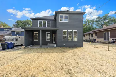 100 E Adams Avenue, Villa Park, IL 60181 - Photo 24