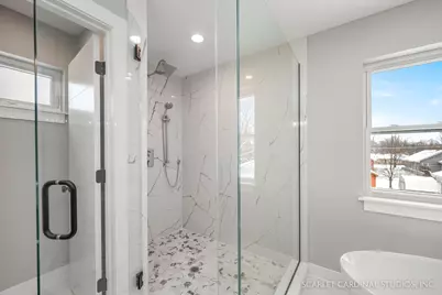 100 E Adams Avenue, Villa Park, IL 60181 - Photo 20