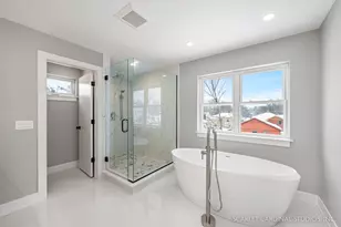 100 E Adams Ave, Villa Park, IL 60181 - Photo 18