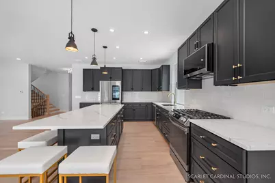 100 E Adams Avenue, Villa Park, IL 60181 - Photo 8