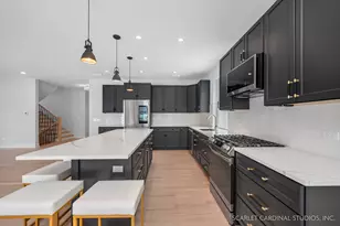 100 E Adams Ave, Villa Park, IL 60181 - Photo 8