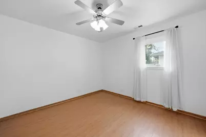 422 Suwanee Street, Park Forest, IL 60466 - Photo 10