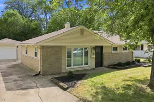 422 Suwanee St, Park Forest, IL 60466 - Photo 24