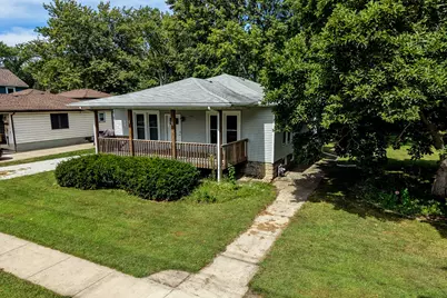 472 E Cherry Street, Watseka, IL 60970 - Photo 6