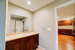 472 E Cherry St, Watseka, IL 60970 - Photo 22