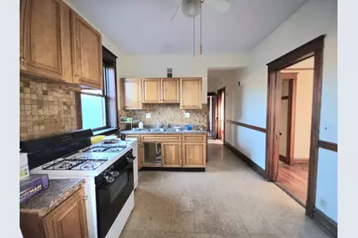 1908 W Cuyler Avenue, Chicago, IL 60613 - Photo 10