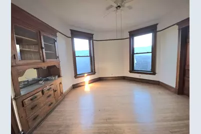 1908 W Cuyler Avenue, Chicago, IL 60613 - Photo 8