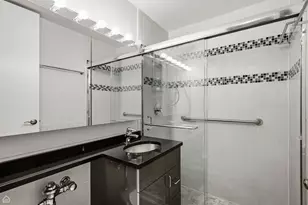 330 W Diversey Pkwy, Chicago, IL 60657 - Photo 22