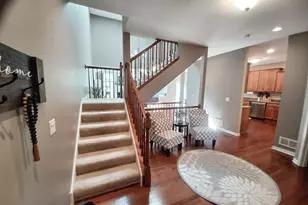 1175 Kingsmill Dr, Algonquin, IL 60102 - Photo 4