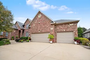 18 Stonebrook Ct, Bloomington, IL 61704 - Photo 22