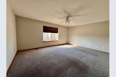 1172 Rose Drive, Sycamore, IL 60178 - Photo 10