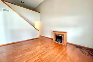 1172 Rose Dr, Sycamore, IL 60178 - Photo 6