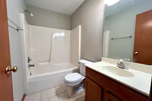 1172 Rose Dr, Sycamore, IL 60178 - Photo 12