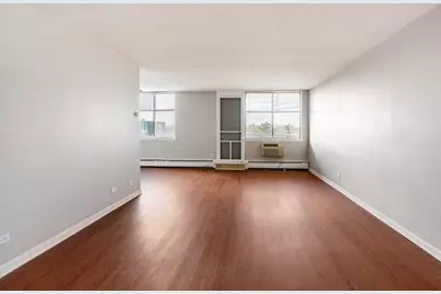 225 S Rohlwing Road #615, Palatine, IL 60067 - Photo 2