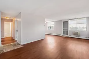 225 S Rohlwing Rd, Palatine, IL 60067 - Photo 6