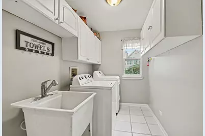 1805 Country Hills Drive, Yorkville, IL 60560 - Photo 20