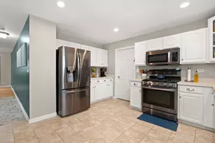 1514 Elizabeth Ct, Kirkland, IL 60146 - Photo 18