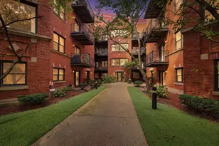5944 S King Dr, Chicago, IL 60637 - Photo 1
