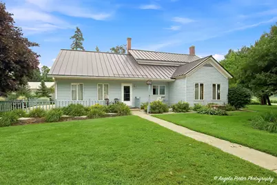6424 McCullom Lake Road, Wonder Lake, IL 60097 - Photo 2