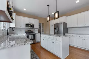1246 Chatham Dr, Lemont, IL 60439 - Photo 16