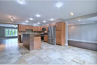 8164 N Carrolton Court, Hanover Park, IL 60133 - Photo 2