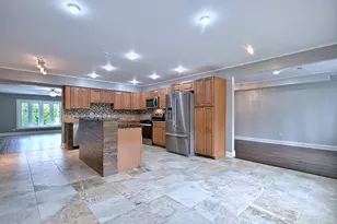 8164 N Carrolton Ct, Hanover Park, IL 60133 - Photo 2