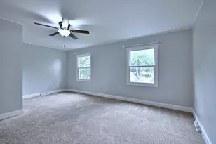 8164 N Carrolton Ct, Hanover Park, IL 60133 - Photo 36
