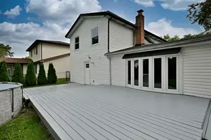 8164 N Carrolton Ct, Hanover Park, IL 60133 - Photo 56
