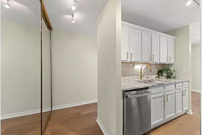 1043 S York Road #606, Bensenville, IL 60106 - Photo 4