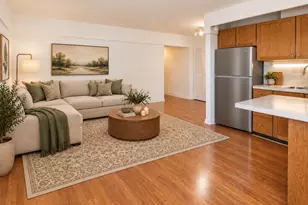 4970 N Marine Dr, Chicago, IL 60640 - Photo 8