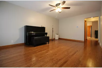 3121 W 85th Street, Chicago, IL 60652 - Photo 4