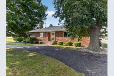 1347 N 33rd Road, Ottawa, IL 61350 - Photo 2