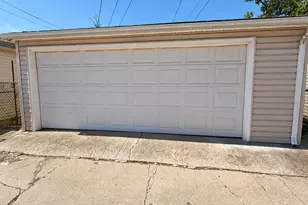 5303 S Parkside Ave, Chicago, IL 60638 - Photo 10