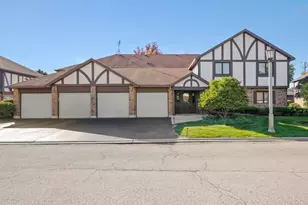 524 Banyon Lane, La Grange, IL 60525 - Photo 1