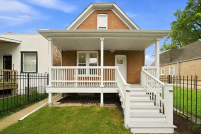 852 N Trumbull Avenue, Chicago, IL 60651 - Photo 1