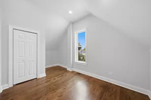852 N Trumbull Ave, Chicago, IL 60651 - Photo 16