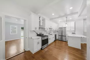 852 N Trumbull Ave, Chicago, IL 60651 - Photo 6