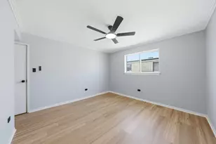 3127 Bernice Rd, Lansing, IL 60438 - Photo 10