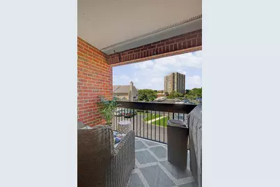 701 Forum Square #210, Glenview, IL 60025 - Photo 20