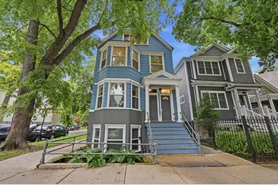2135 W Barry Avenue, Chicago, IL 60618 - Photo 1