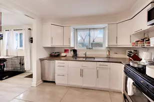 1609 S Cumberland Ave, Park Ridge, IL 60068 - Photo 10