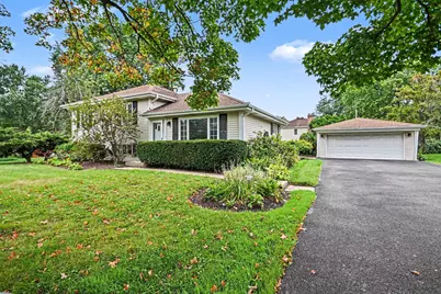 708 Glendale Drive, Prospect Heights, IL 60070 - Photo 2