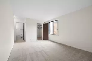 456 Raintree Ct, Glen Ellyn, IL 60137 - Photo 10