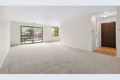 456 Raintree Court #2C, Glen Ellyn, IL 60137 - Photo 4